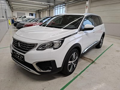 Kaufe PEUGEOT 5008 bei Ayvens Carmarket